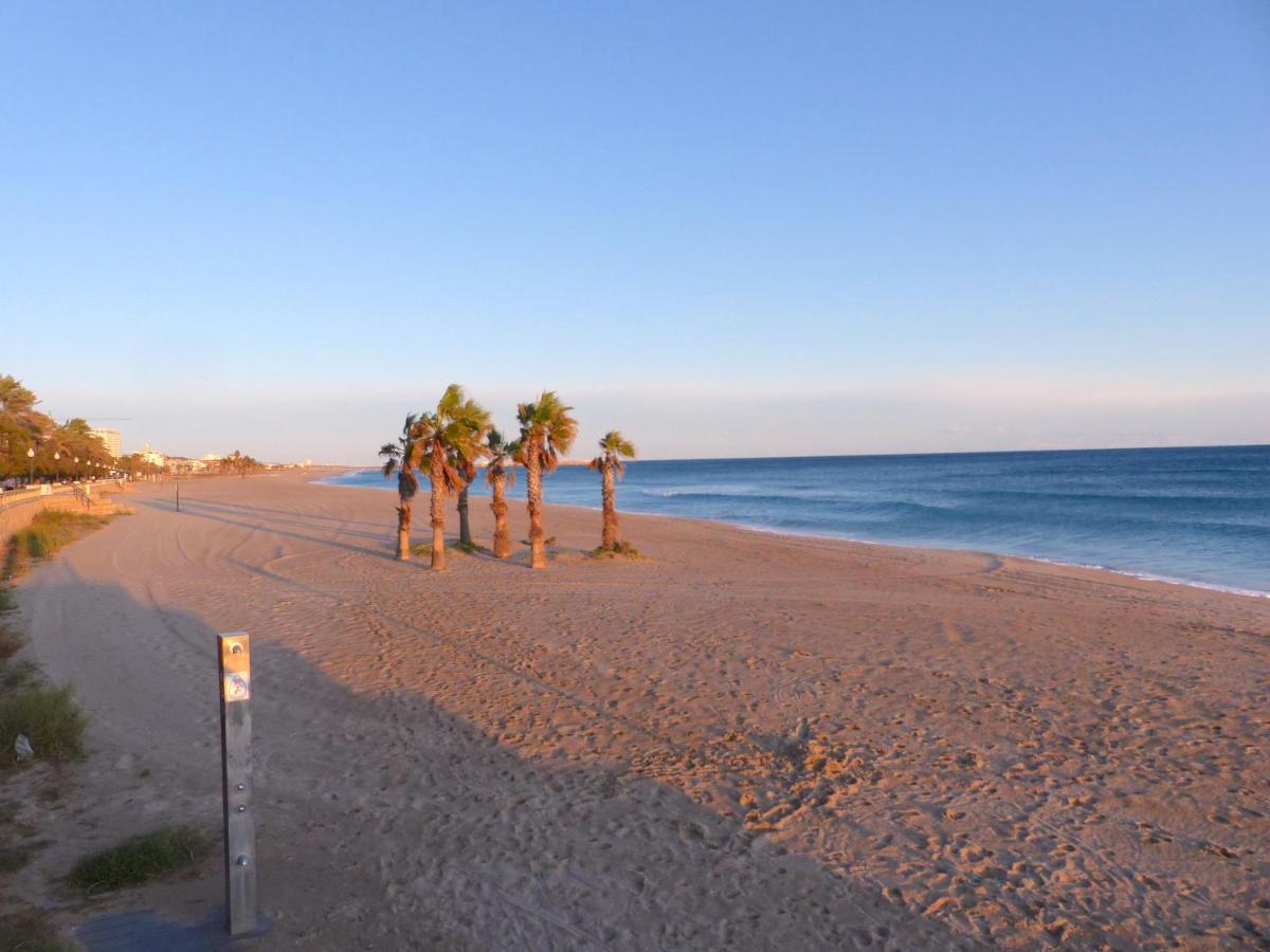 Coma-Ruga Beach Apartment Tarragona Luaran gambar